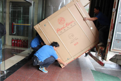 射洪钢琴贵重工艺品无忧运